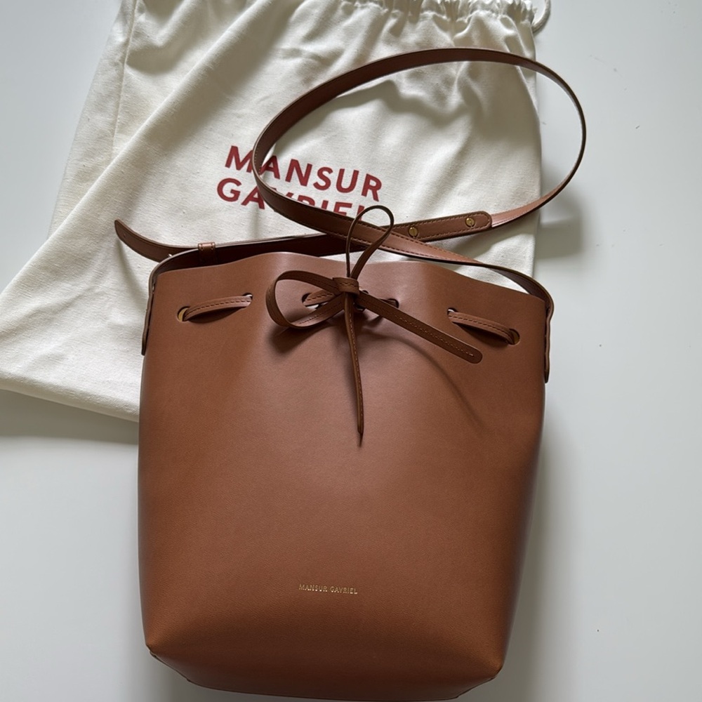 NWOT Mansur Gavriel Bucket Bag in Camel, vegan - Picture 2 of 6